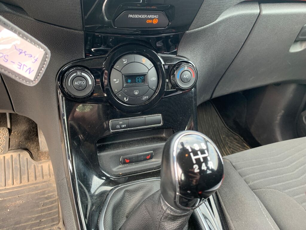 Ford Fiesta 2013 Harmaa