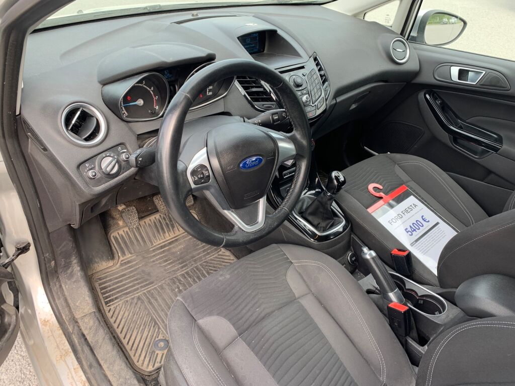 Ford Fiesta 2013 Harmaa
