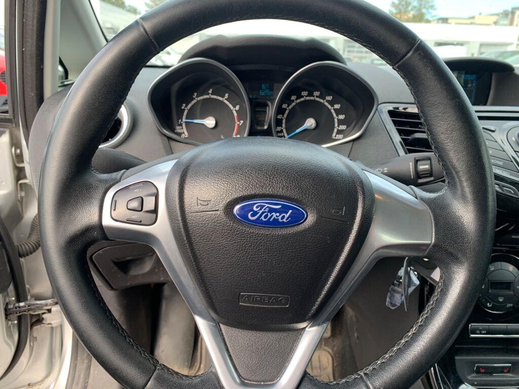 Ford Fiesta 2013 Harmaa