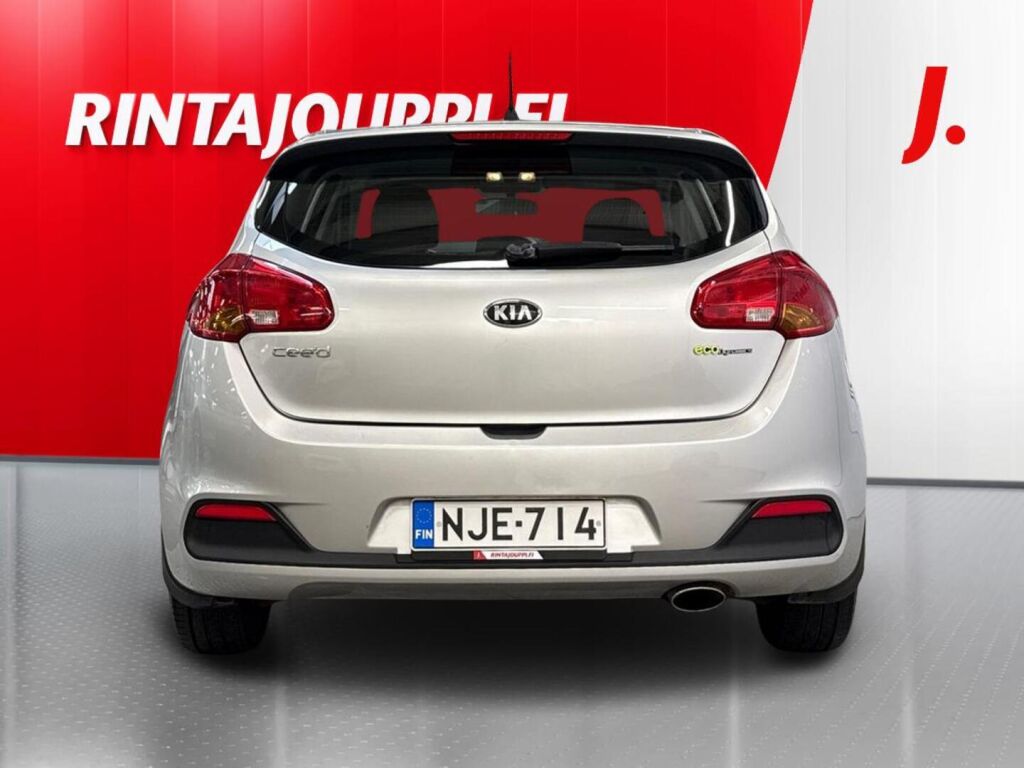 Kia Ceed 2013 Hopea