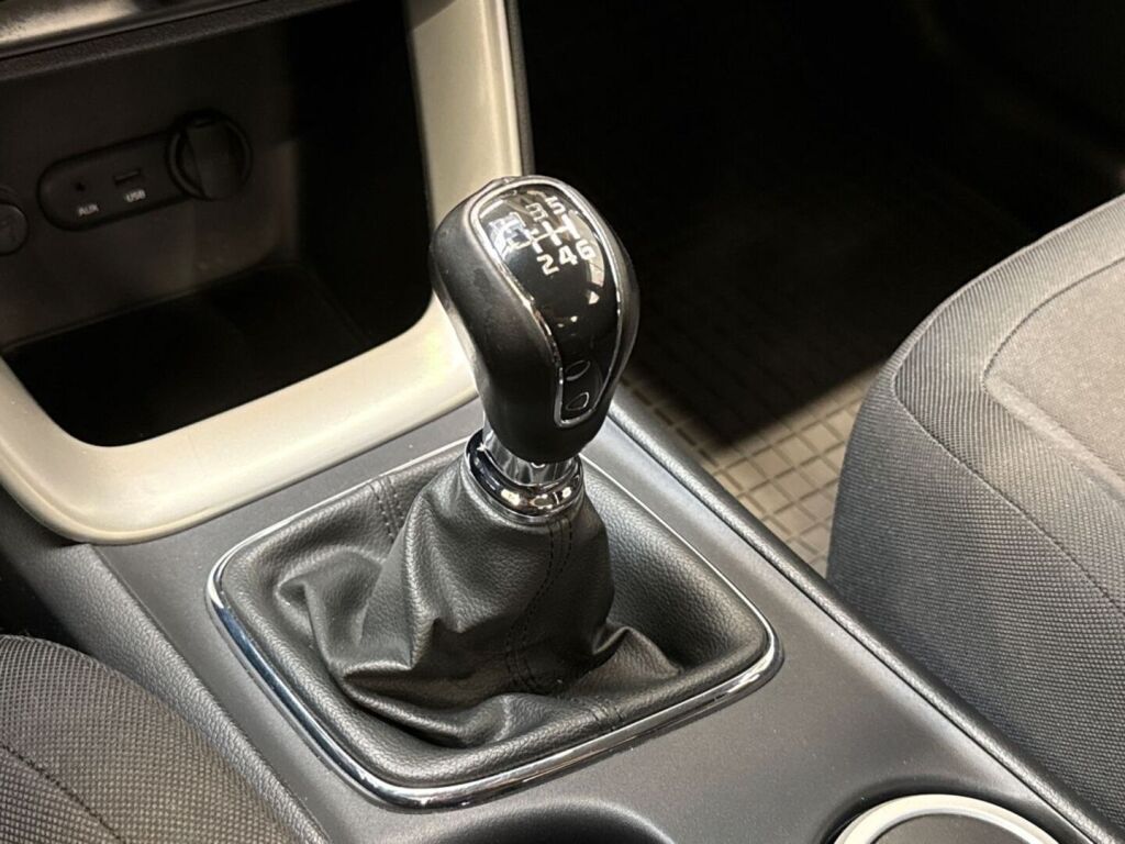 Kia Ceed 2013 Hopea