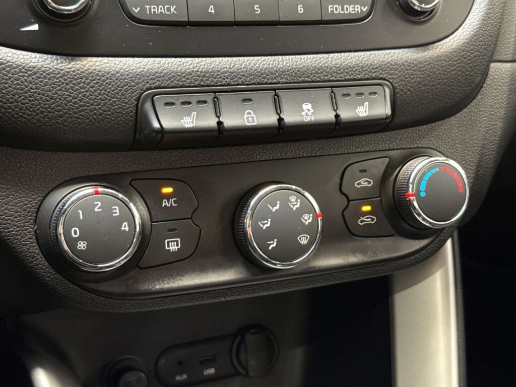 Kia Ceed 2013 Hopea
