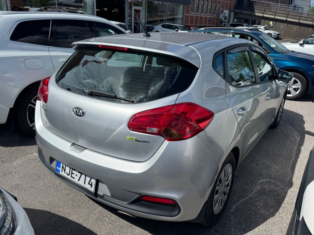 Kia Ceed 2013 Hopea