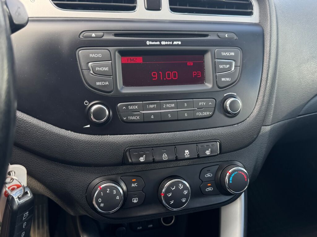 Kia Ceed 2013 Hopea