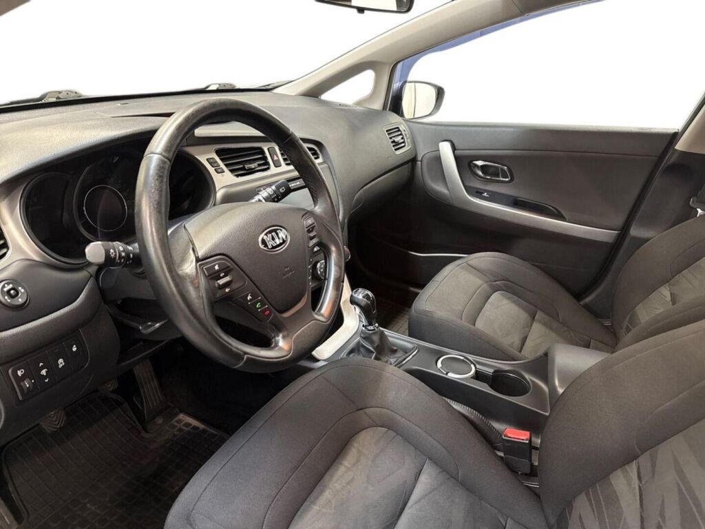 Kia Ceed 2013 Hopea