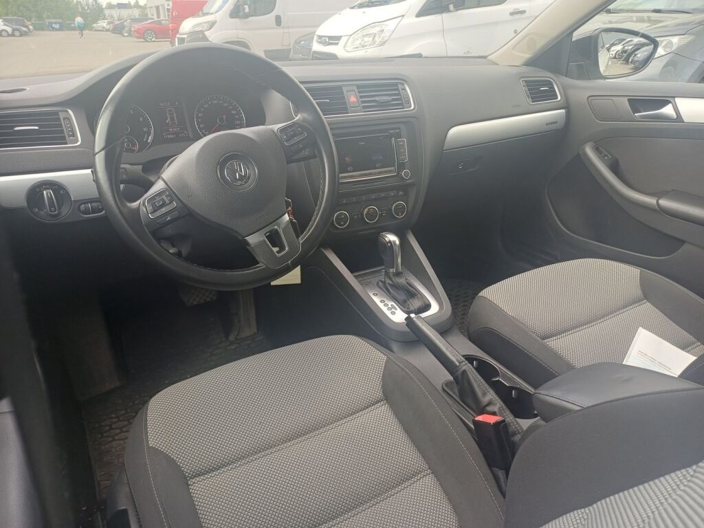 Volkswagen Jetta 2013 Valkoinen