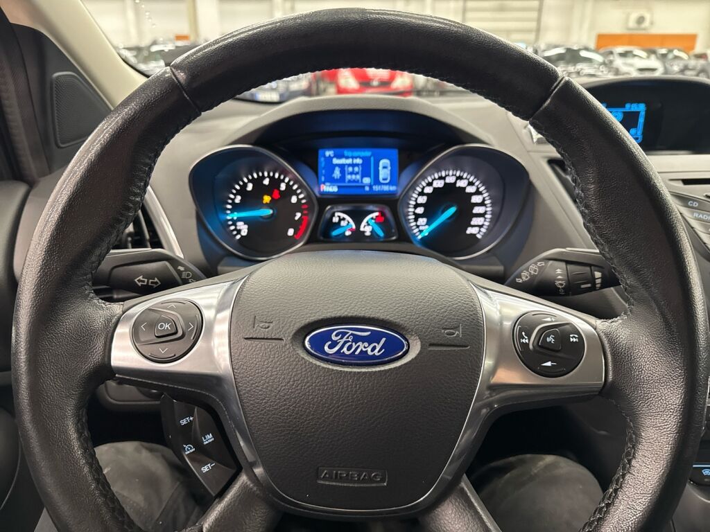 Ford Kuga 2013 Ruskea (beige)