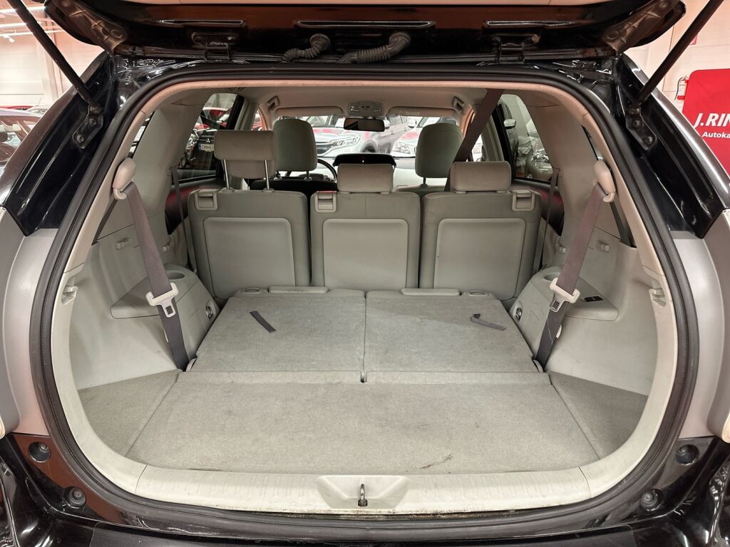 Toyota Prius+ 2013 Musta