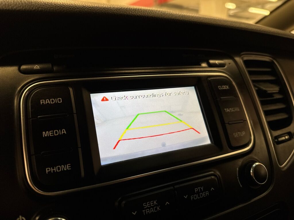 Kia Carens 2013 Ruskea (beige)