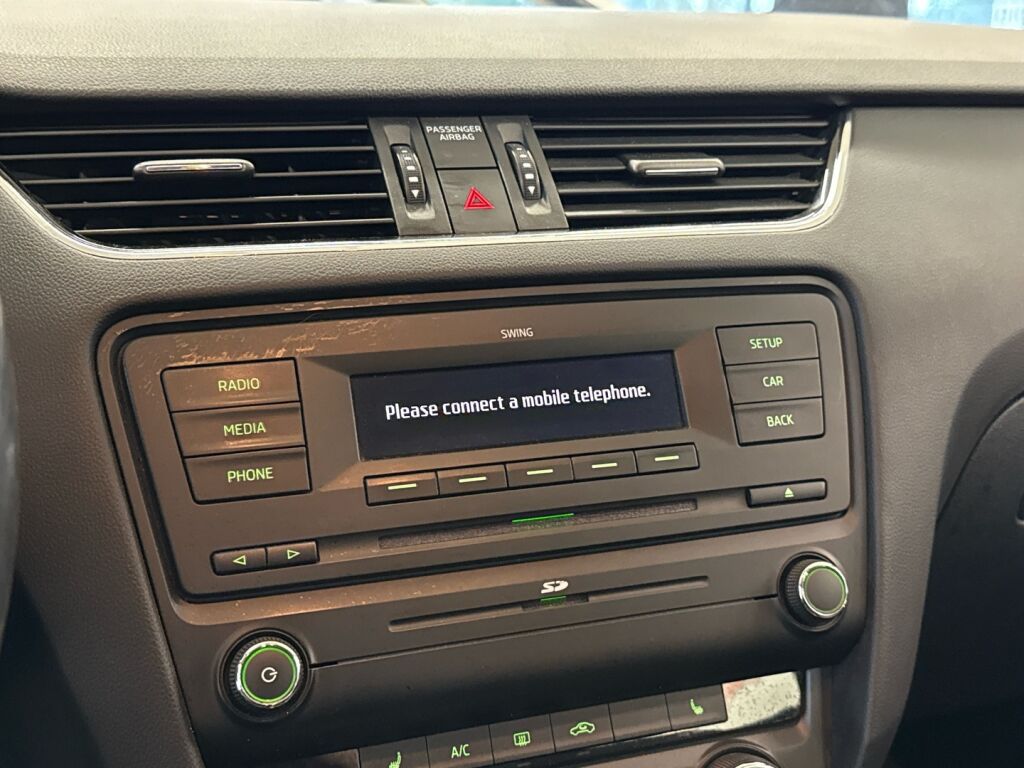 Skoda Octavia 2013 Ruskea (beige)