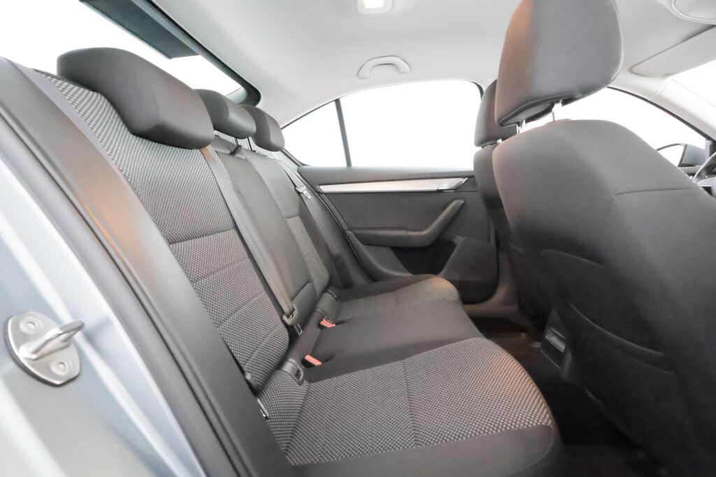 Skoda Octavia 2013 Hopea