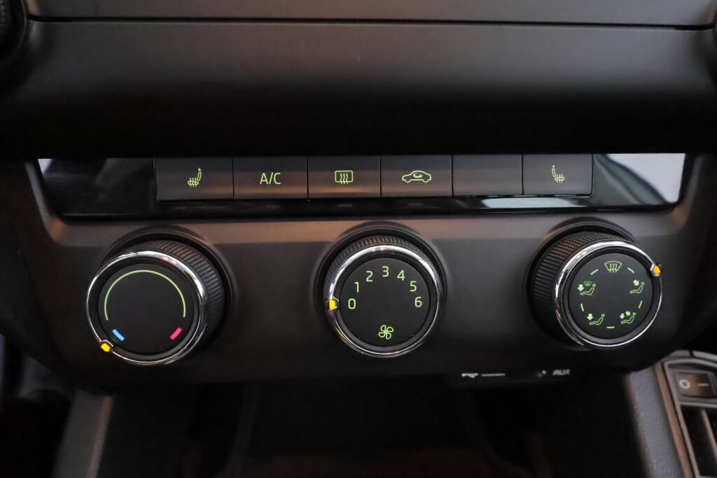 Skoda Octavia 2013 Hopea