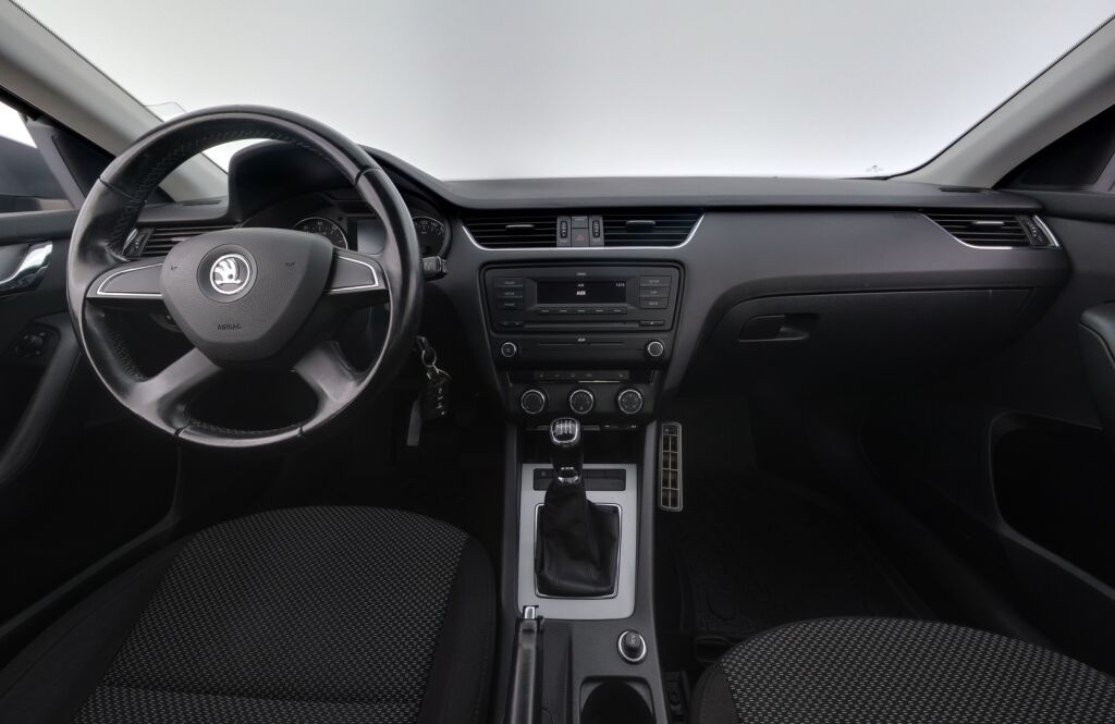 Skoda Octavia 2013 Hopea
