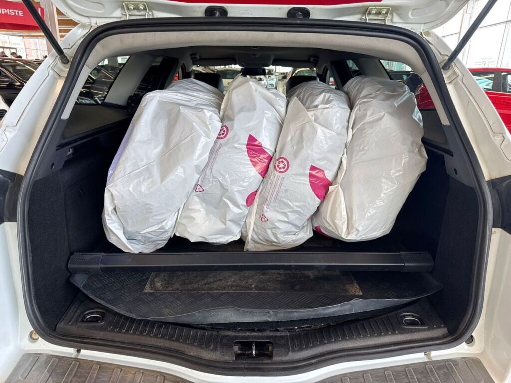 Ford Mondeo 2013 Valkoinen