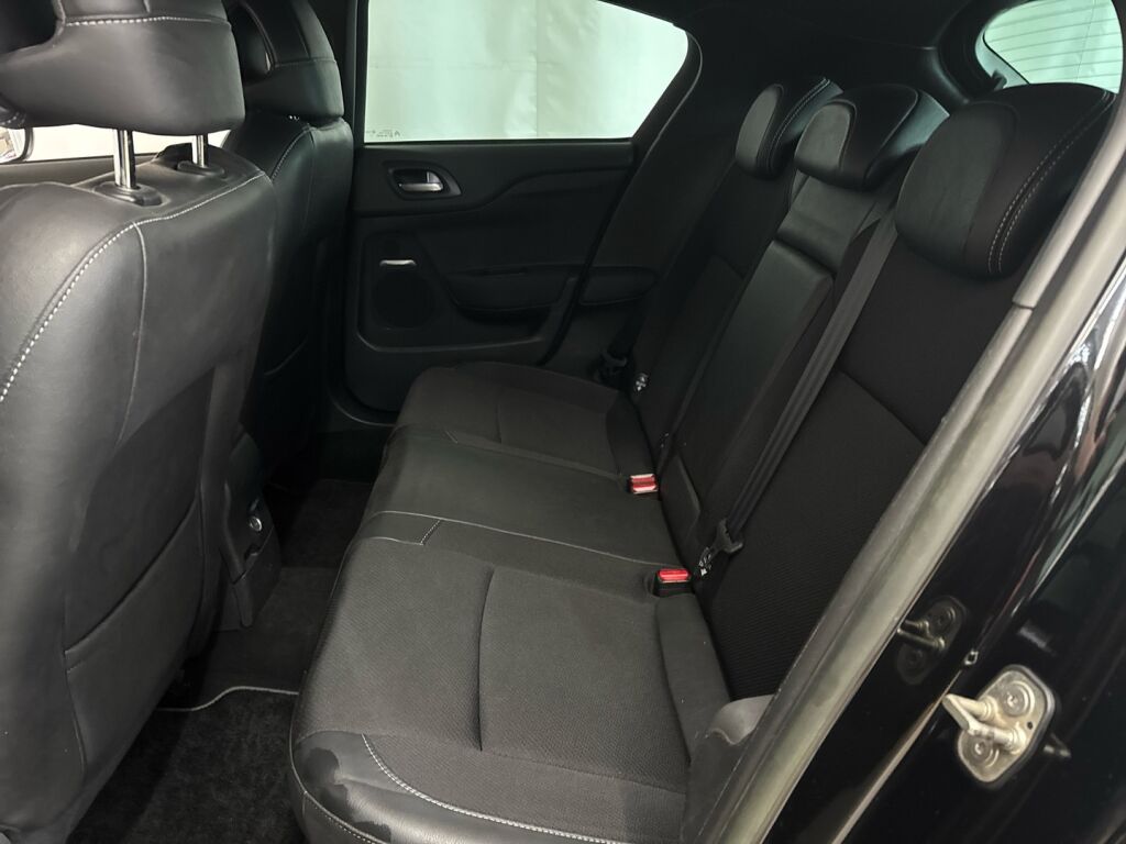 Citroen DS4 2014 Musta