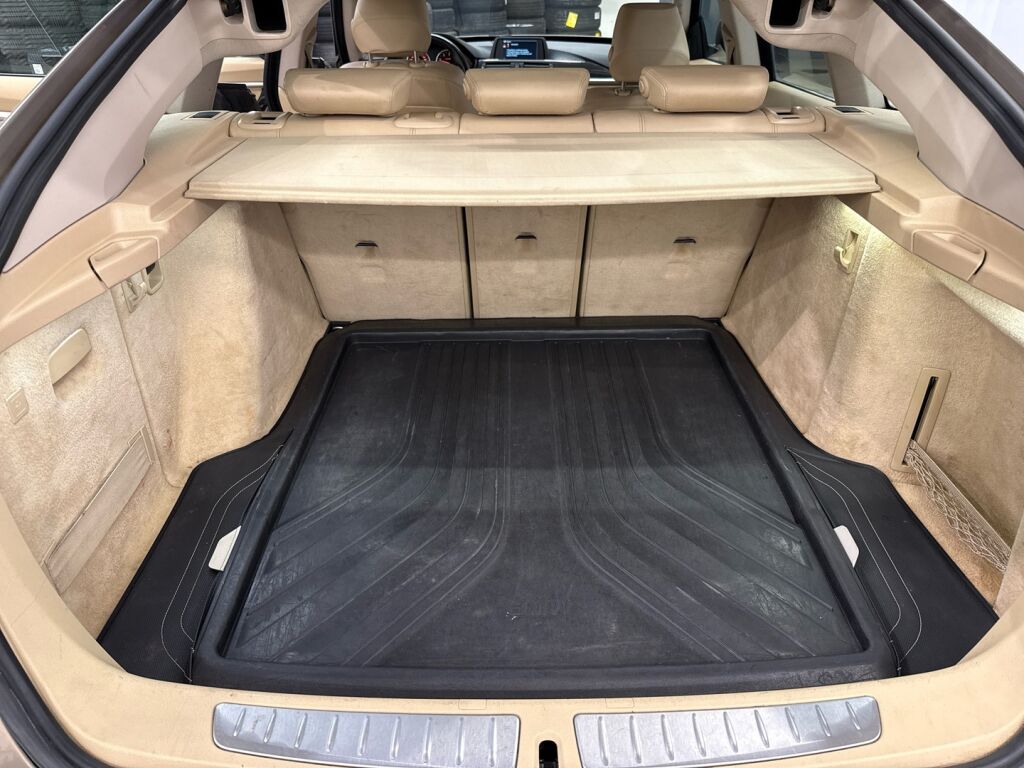 BMW 320 Gran Turismo 2013 Met.Ruskea