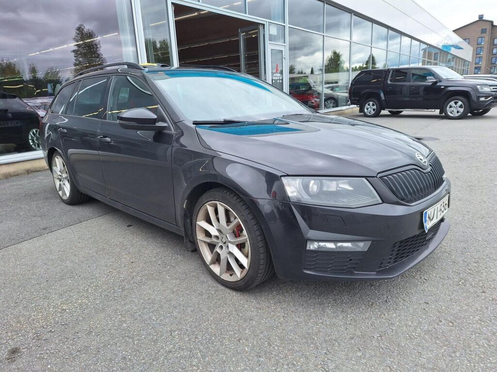 Skoda Octavia 2014 Musta