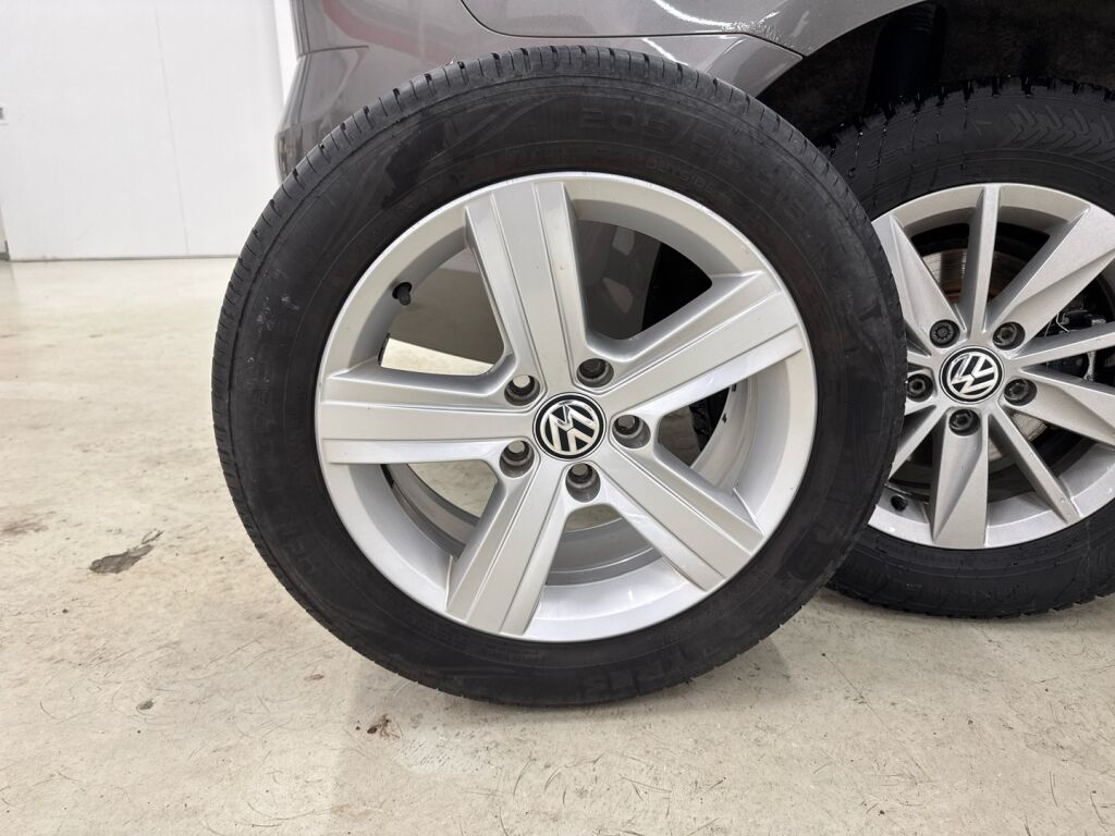 Volkswagen Golf 2014 Harmaa