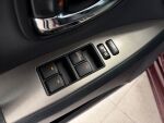 Toyota Avensis 2015 Punainen