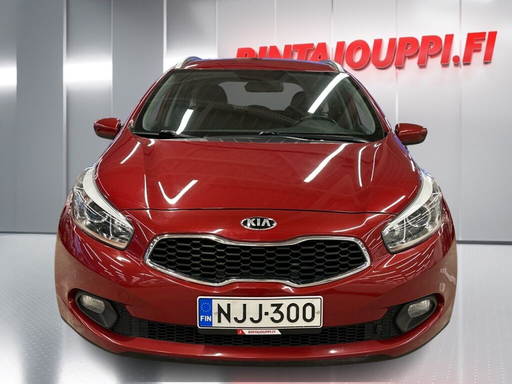Kia Ceed 2015 Punainen