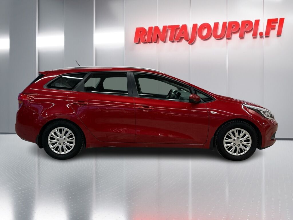 Kia Ceed 2015 Punainen