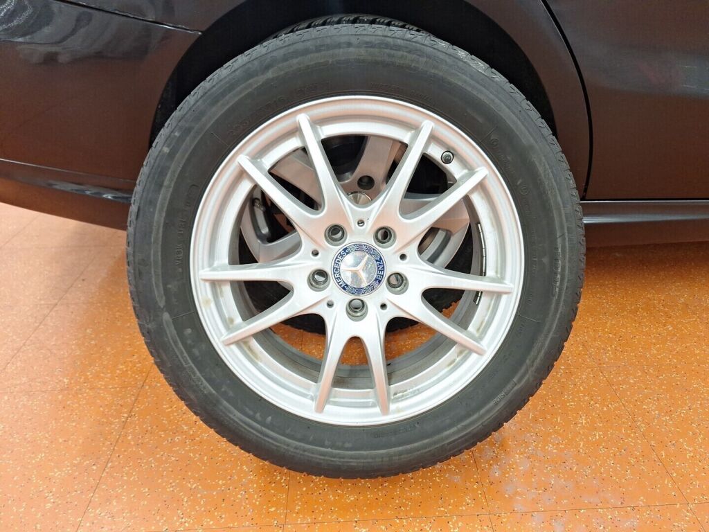 Mercedes-Benz CLA 2014 Musta