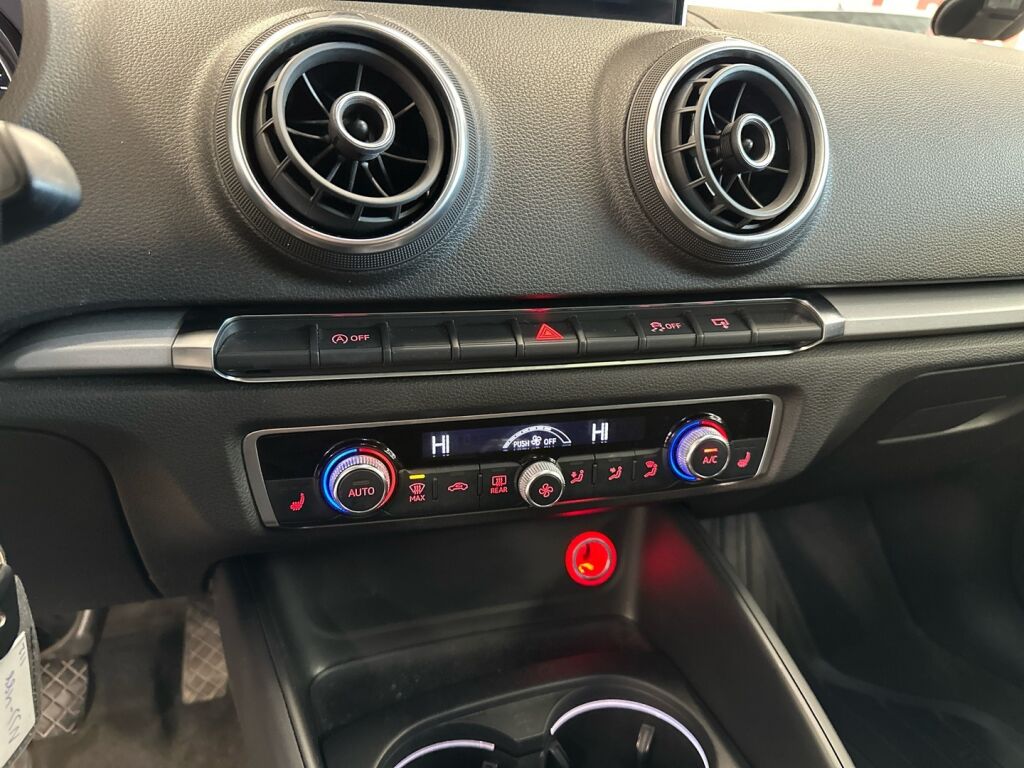 Audi A3 2014 Punainen