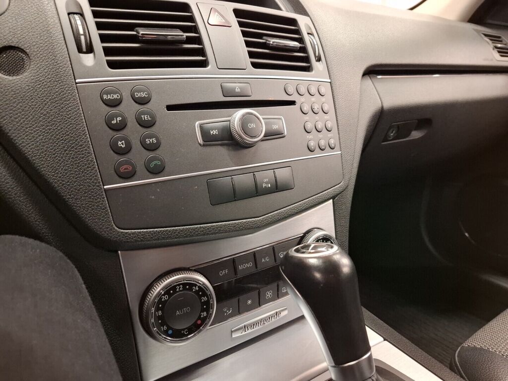 Mercedes-Benz C 2010 Musta