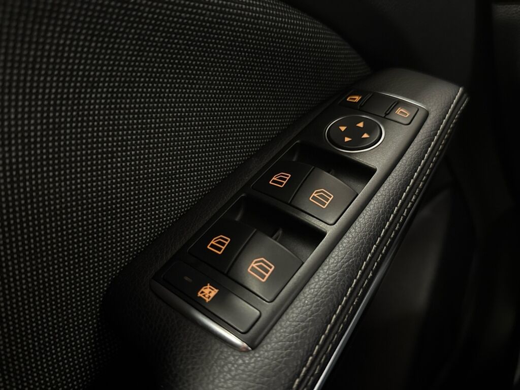 Mercedes-Benz A 2013 Sininen