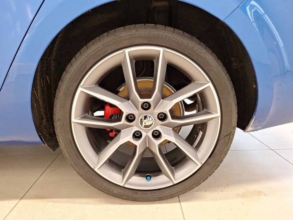 Skoda Octavia 2013 Sininen