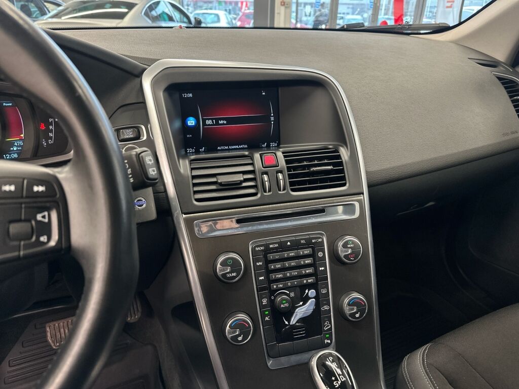 Volvo XC60 2014 Punainen