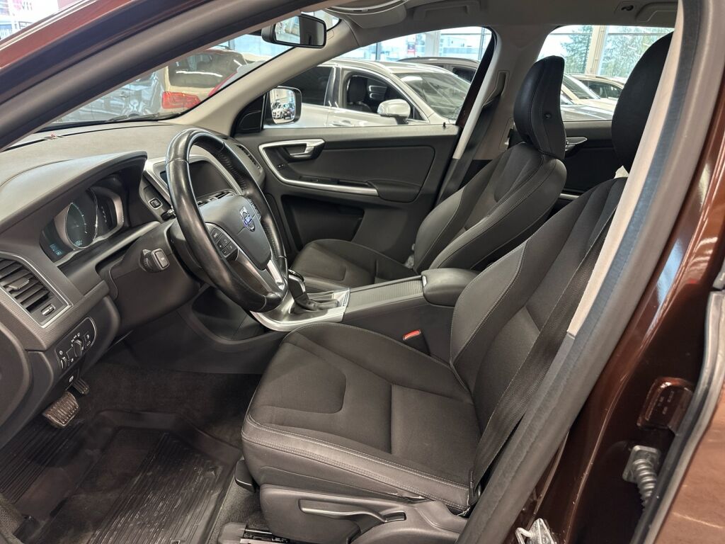 Volvo XC60 2014 Punainen