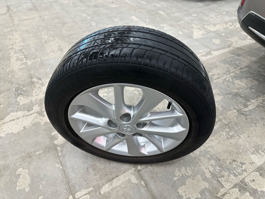 Toyota Auris 2014 Ruskea (beige)