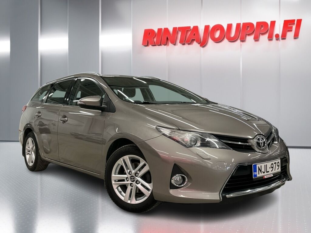 Toyota Auris 2014 Ruskea (beige)