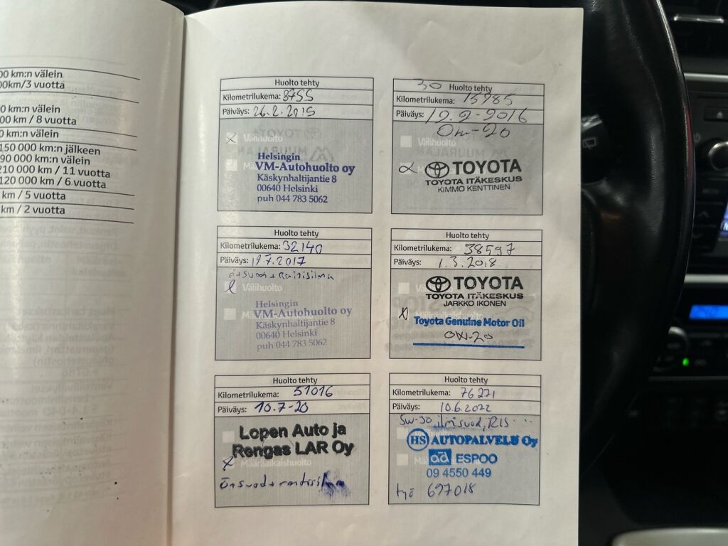 Toyota Auris 2014 Ruskea (beige)