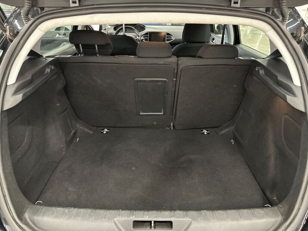 Peugeot 308 2013 Musta