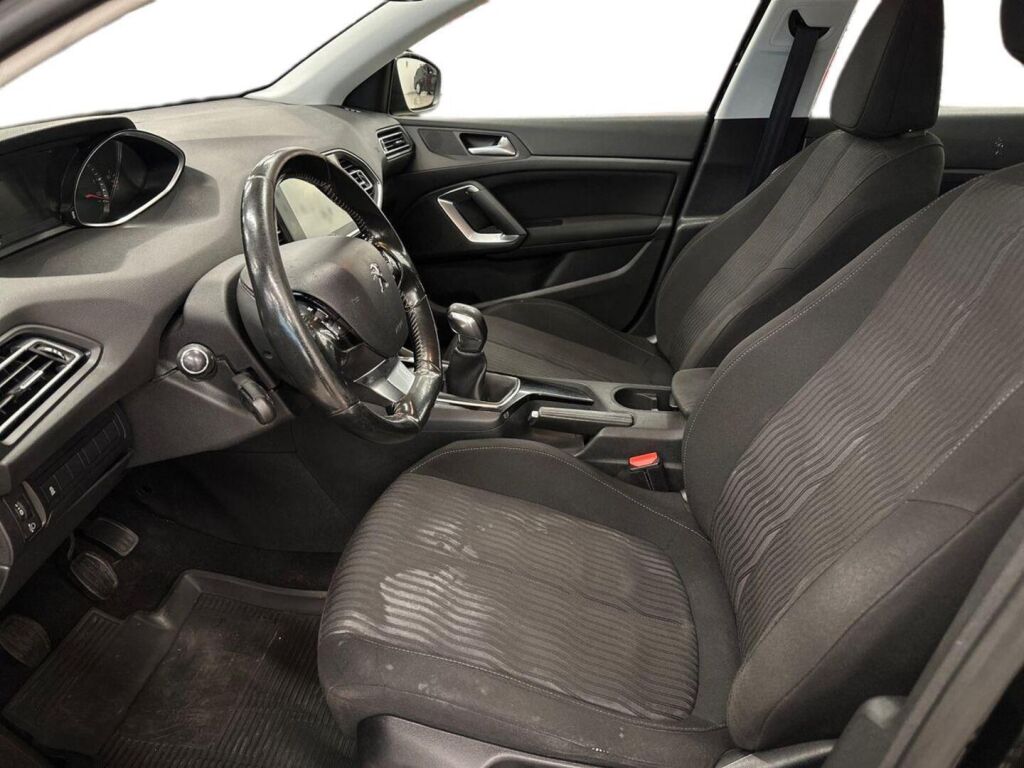 Peugeot 308 2013 Musta