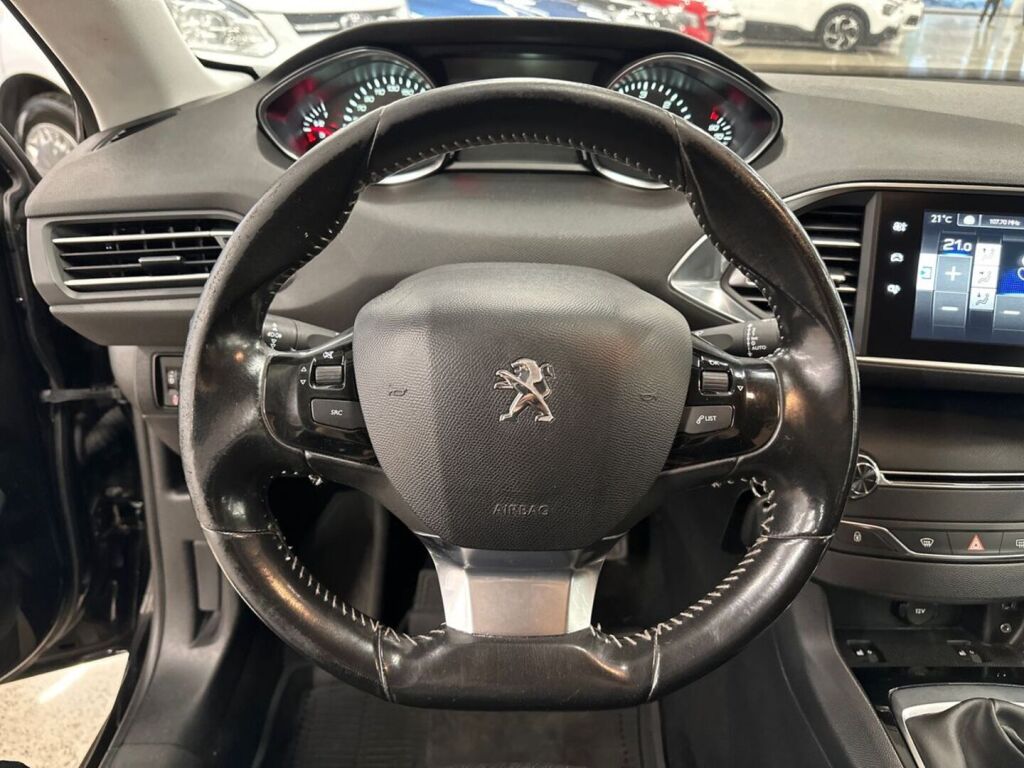 Peugeot 308 2013 Musta