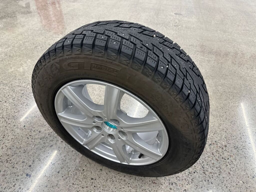 Peugeot 308 2013 Musta