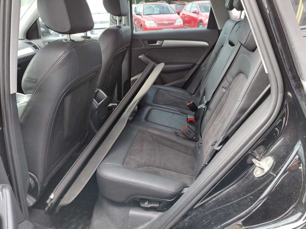 Audi Q5 2015 Musta