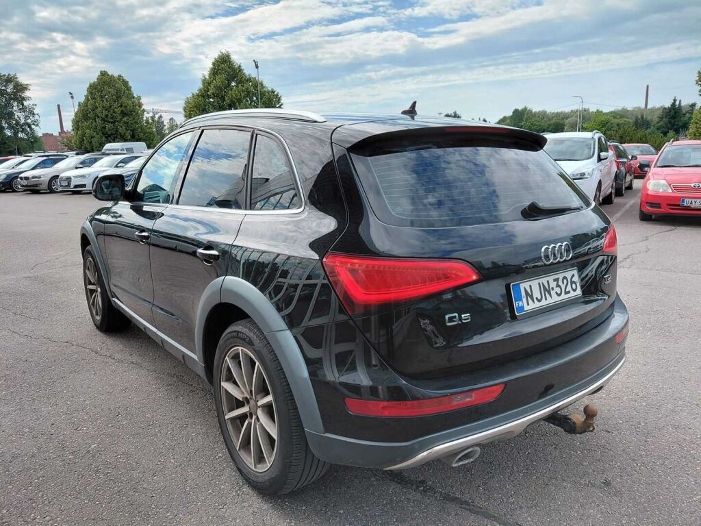 Audi Q5 2015 Musta