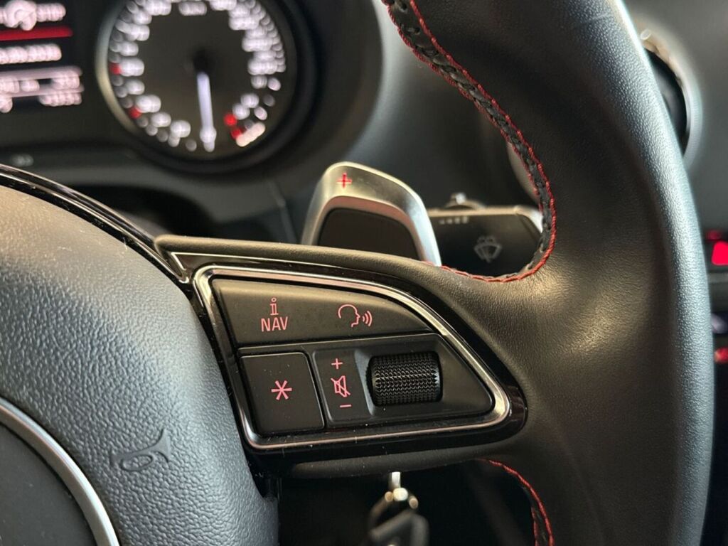 Audi S3 2015 Sininen