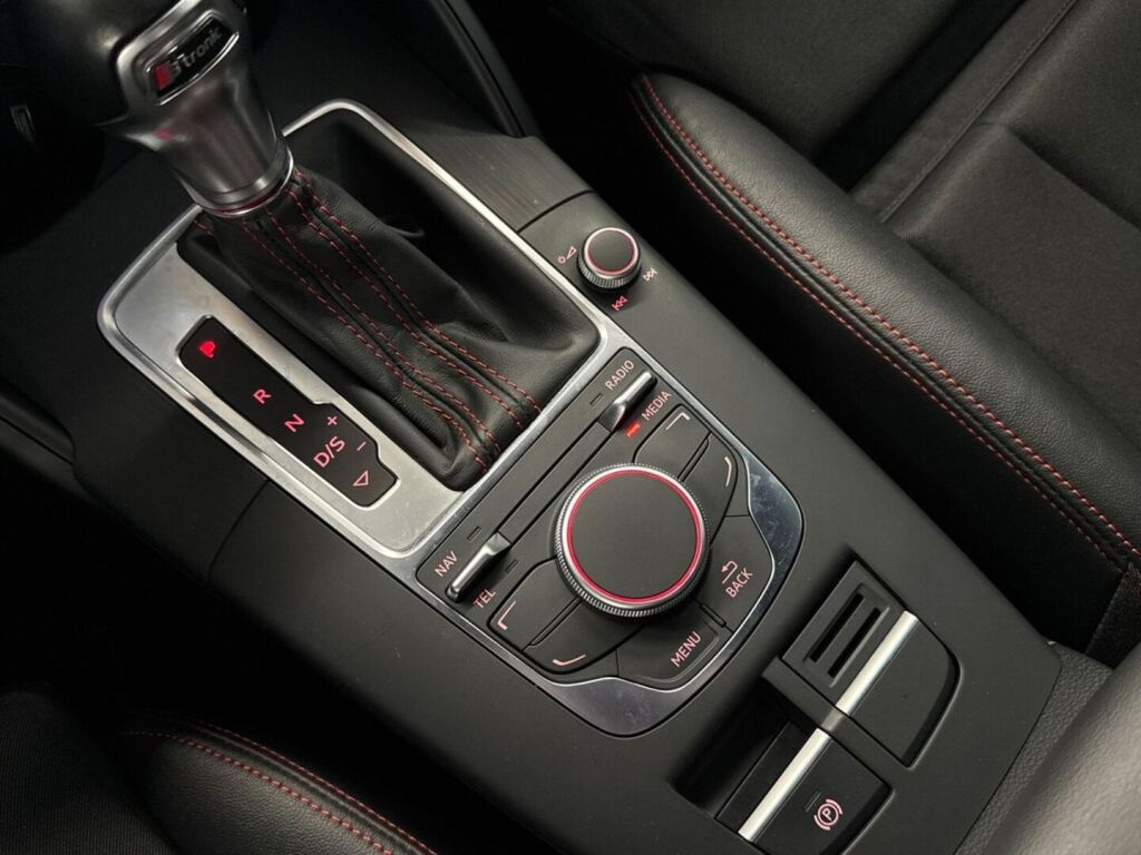 Audi S3 2015 Sininen