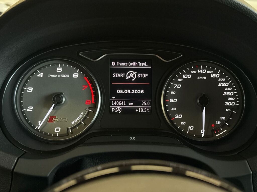 Audi S3 2015 Sininen