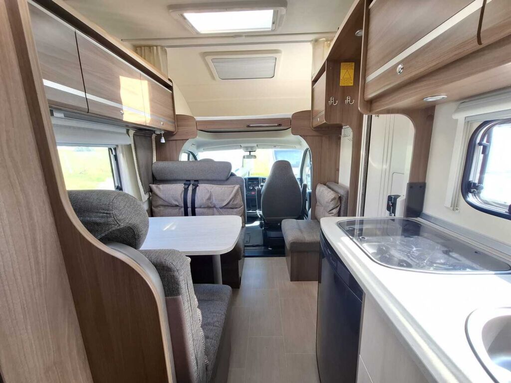 Bürstner Argos Time A 660 2015 Valkoinen