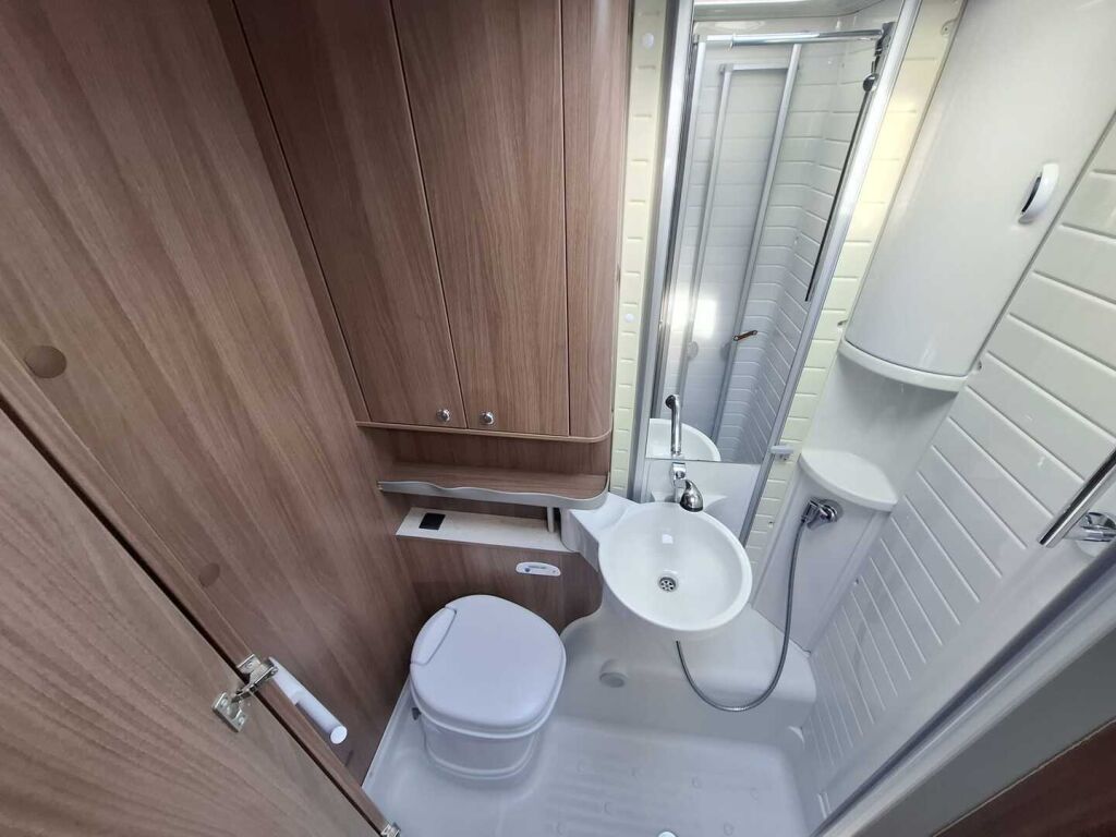 Bürstner Argos Time A 660 2015 Valkoinen