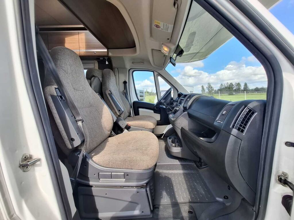 Bürstner Argos Time A 660 2015 Valkoinen