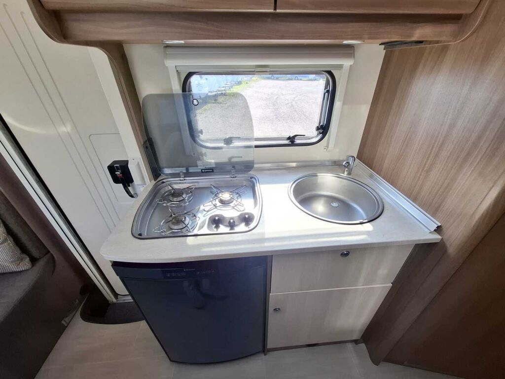 Bürstner Argos Time A 660 2015 Valkoinen