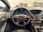 Ford Focus 2014 Ruskea (beige)