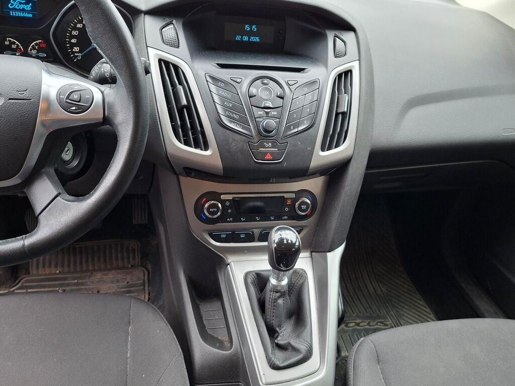 Ford Focus 2014 Ruskea (beige)